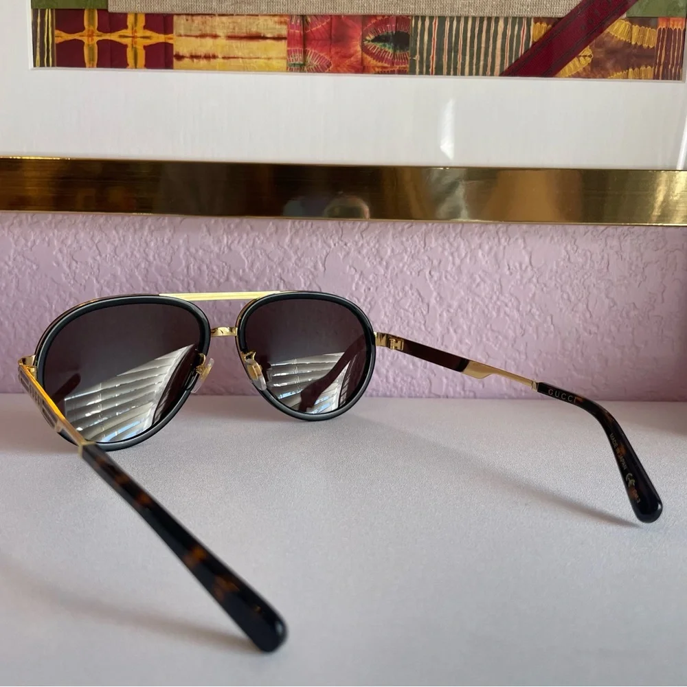 GUCCI GG0982S Sunglasses – Black | Immaculate Condition | Purple Case Included